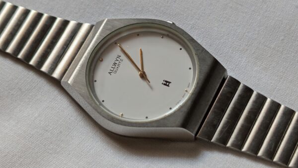 allwyn brushed metal gray (white dial)